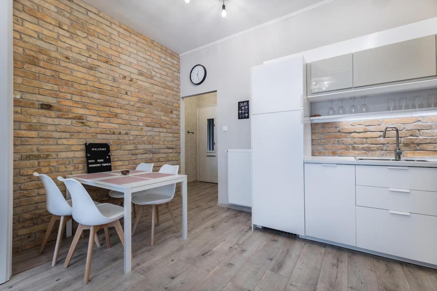Cabletownbuda - Design With Ac, Balcony * Budapest